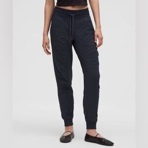 Lululemon Dance Studio Mid-Rise Jogger
Full Length
